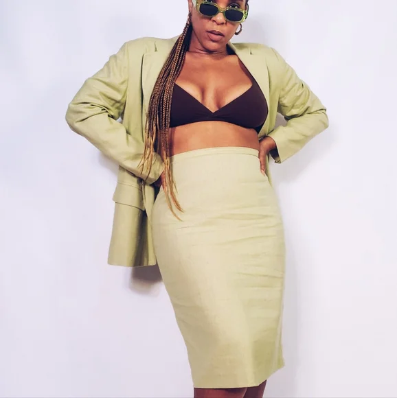 Lime Skirt Suit - Picture 3 of 8